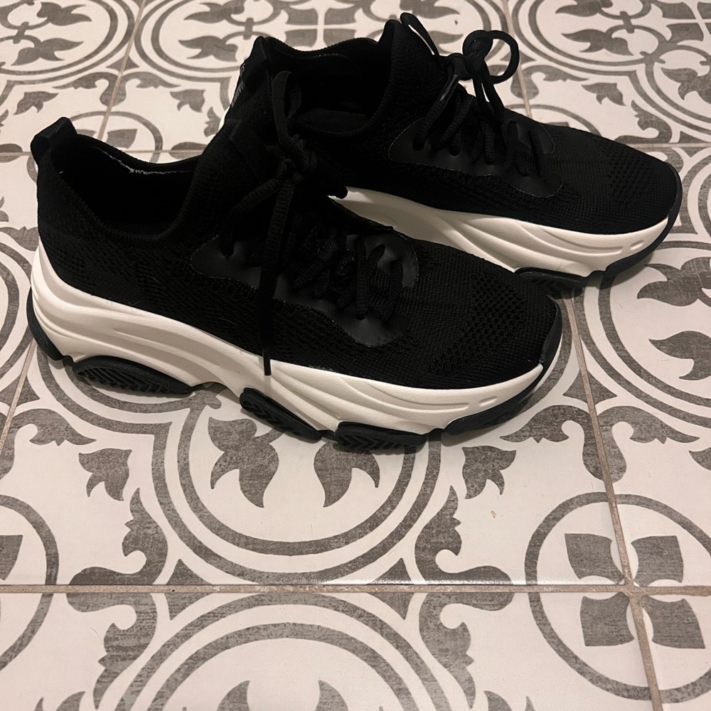 Steve Madden Black and White Sneakers